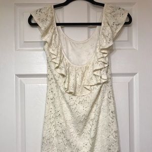 Lace pattern off-white/eggshell dress